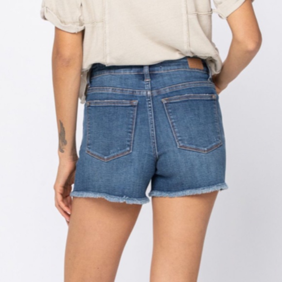 Midrise Destroyed Cut-Off Shorts - Picture 5 of 11